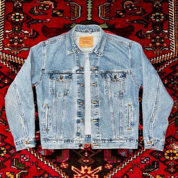 Vintage Men’s Levi’s Denim Trucker Jacket | Medium | Made in the USA 🇺🇸 - Picture 1 of 9